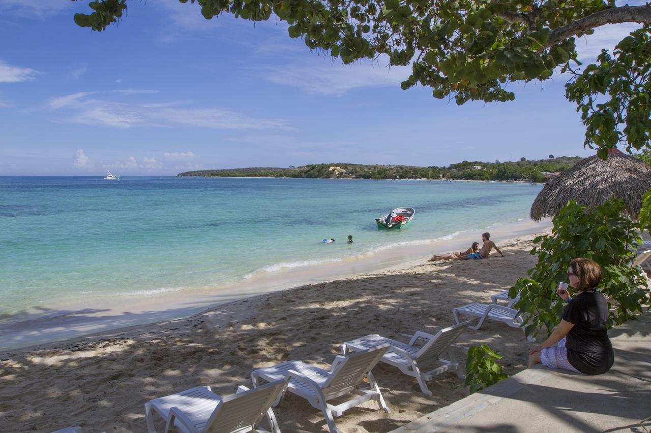 Paradise Island Beach Resort Punta Rucia Zewnętrze zdjęcie