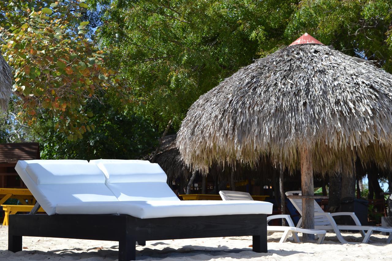 Paradise Island Beach Resort Punta Rucia Zewnętrze zdjęcie