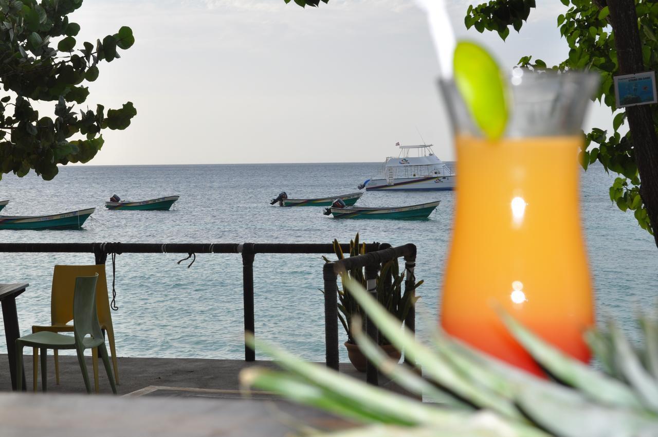 Paradise Island Beach Resort Punta Rucia Zewnętrze zdjęcie
